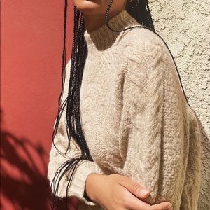 Aritzia Sunday Best Melly sweater in beige SM